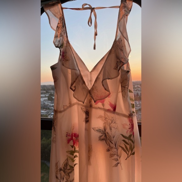 DYNAMITE White Floral Ruffle Dress - Picture 4 of 10